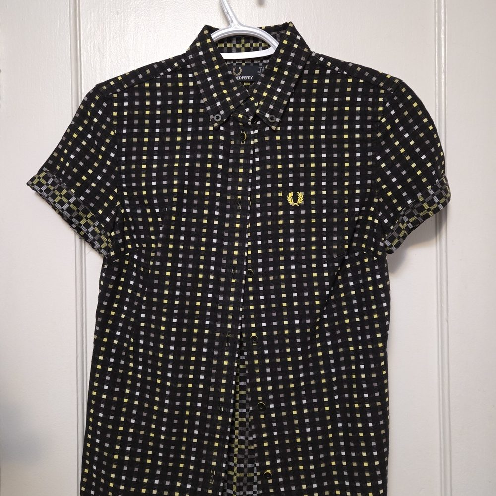 Fred Perry Checkered Black and Yellow Plaid Women's Short Sleeve Shirt